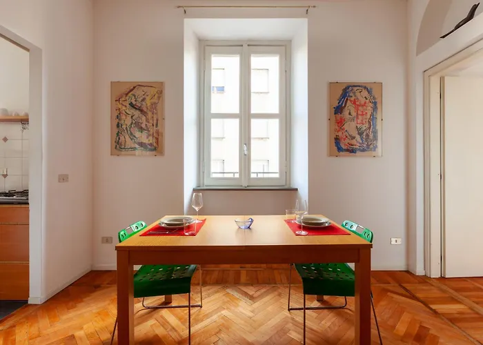 Comodo Nel Centro Storico Di - San Vincenzo Apartament